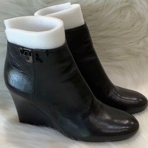 ❣️LIKE NEW❣️Tory Burch Lowell Leather Bootie EUC